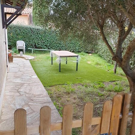 Appartement T2 Bas De Villa Avec Jardinet Au Calme Proche Mer La Seyne-sur-Mer Zewnętrze zdjęcie